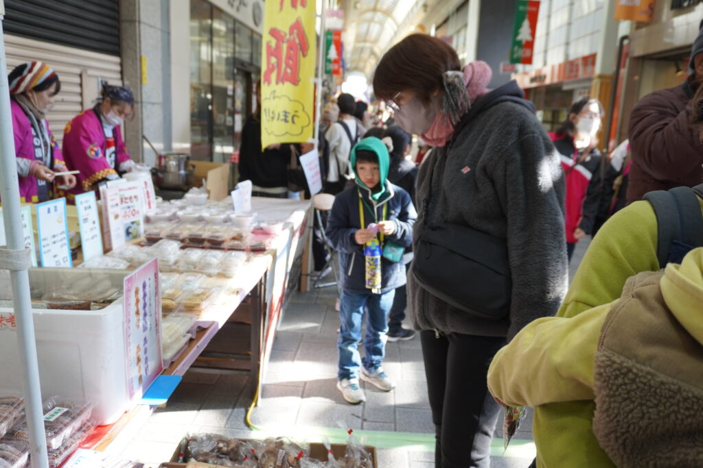 にぎわうイベント会場