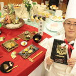 最優秀賞に選ばれた島村さんの作品=岡山県津山市で