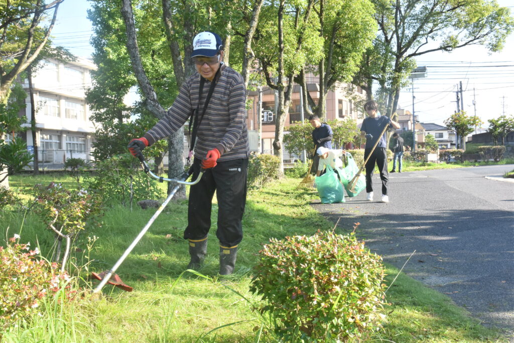 日ごろの感謝の気持ちを込めて行った清掃活動