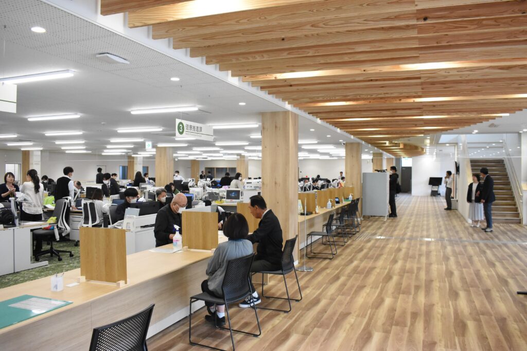 業務を開始した新庁舎