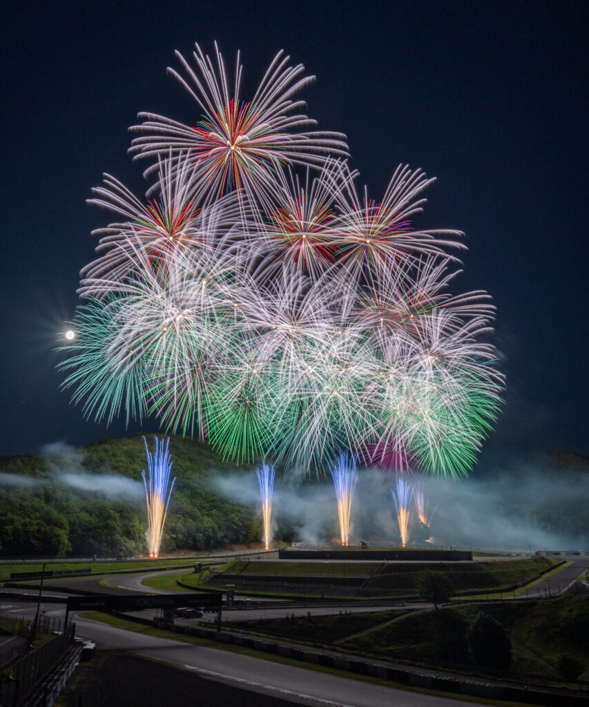 2023年同花火大会の様子＝2023年6月撮影、岡山国際サーキット提供