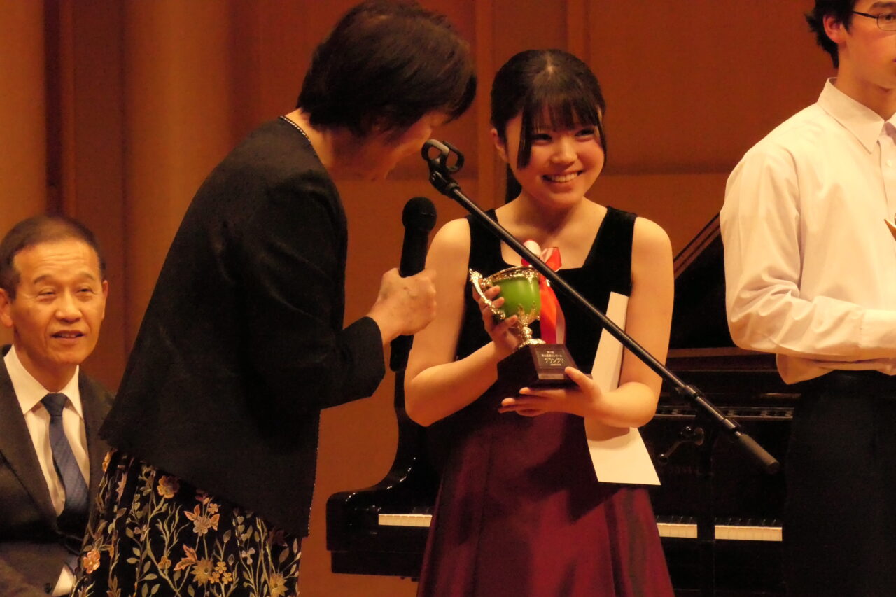 グランプリに輝いた平賀さん=岡山県津山市で