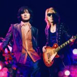 36周年を迎えたB'zの稲葉浩志さん（左）と松本孝弘さん