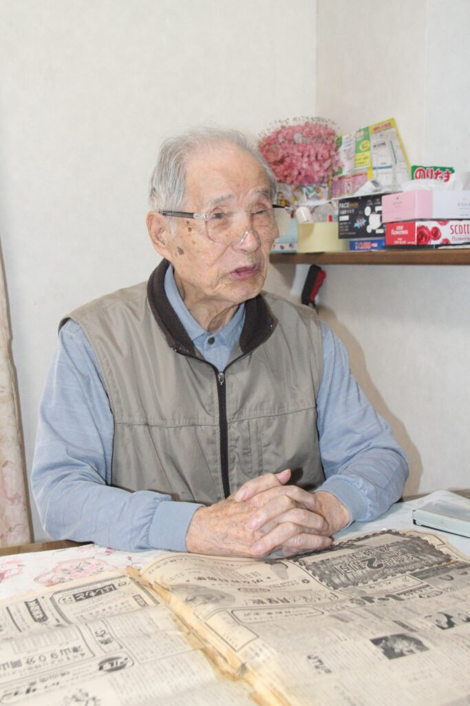 当時の思い出を語る池上さん=岡山県津山市で