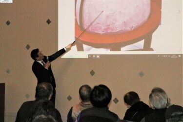 竜馬にも影響「新製輿地全図」　26歳で他界の地理学者が刊行　研究報告に愛好者ら聞き入る／岡山・津山市
