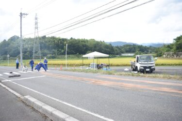 中学生がトラックにはねられた事故現場＝岡山県津山市で
