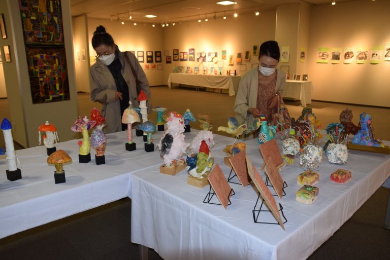 臨床美術展