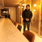 交流を楽しむ空間づくりを意識した店内