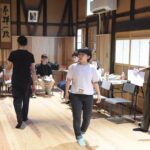 早速大谷監督の熱血指導がスタート=岡山県津山市で