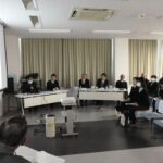 津山東中で開かれた「津山っ子を守り育てる市民の会」の集会＝岡山県津山市で