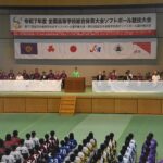 歓迎の言葉を述べる県高校生活動推進委員会美作ブロック・高木委員長