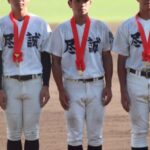 香川大会を制し、表彰式でメダルを掲げる大杉選手（母・真弓さん提供）