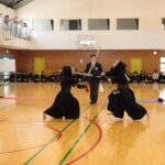 白熱した試合を繰り広げる剣道女子個人戦=岡山県津山市、津山東中学校で