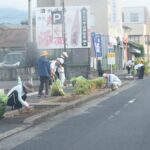 鶴山通りでの道路清掃