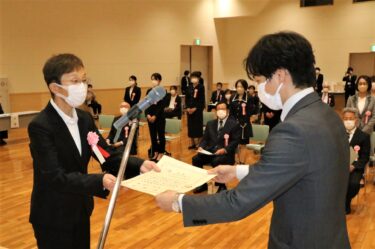 公衆衛生・地域医療に尽力　保健所が地域住民らを表彰　「後進の育成にも協力を」／岡山・津山市