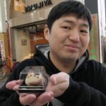 ネコの顔をもした愛らしい和菓子