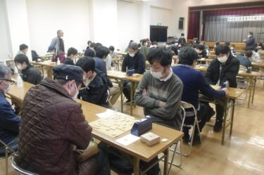 子どもから一般まで41人が参加　新春美作将棋大会開催　火花を散らし楽しく将棋／岡山・津山市
