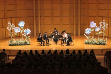 廣幡敦子さんが主宰する「アンサンブル　パストラーレ」によるコンサート=岡山県津山市で