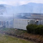 鏡野町小座で事務所火災