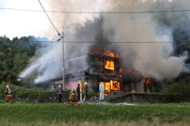 勝央町畑屋で発生した建物火災