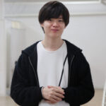 俳優・脚本家・演出家として活躍する小郷拓真さん